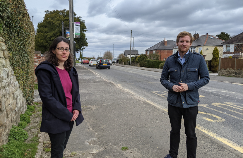 Lee Rowley MP with Cllr Charlotte Cupit discussing congestion pinch points on the A61